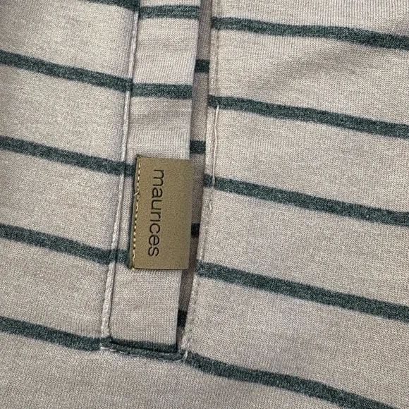 Maurice’s women’s hoodie new with tags size medium - Picture 3 of 8